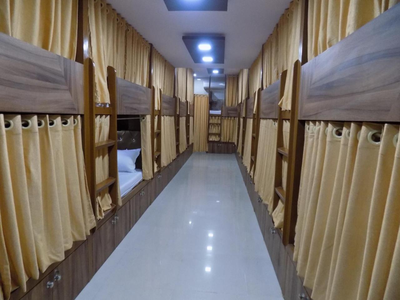 Metro Inn Dormitory Bombay Extérieur photo
